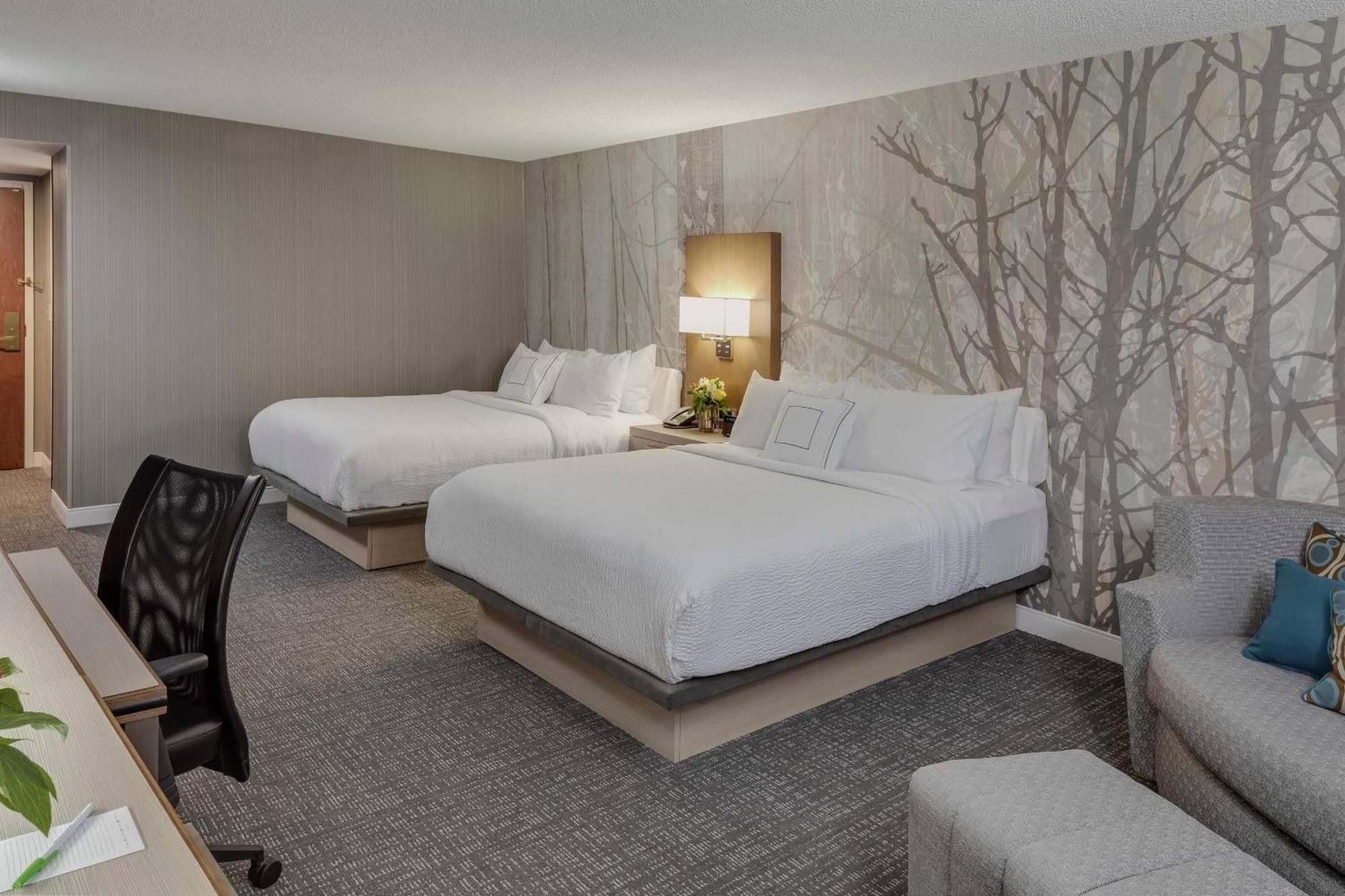 Courtyard By Marriott Portsmouth Exterior foto