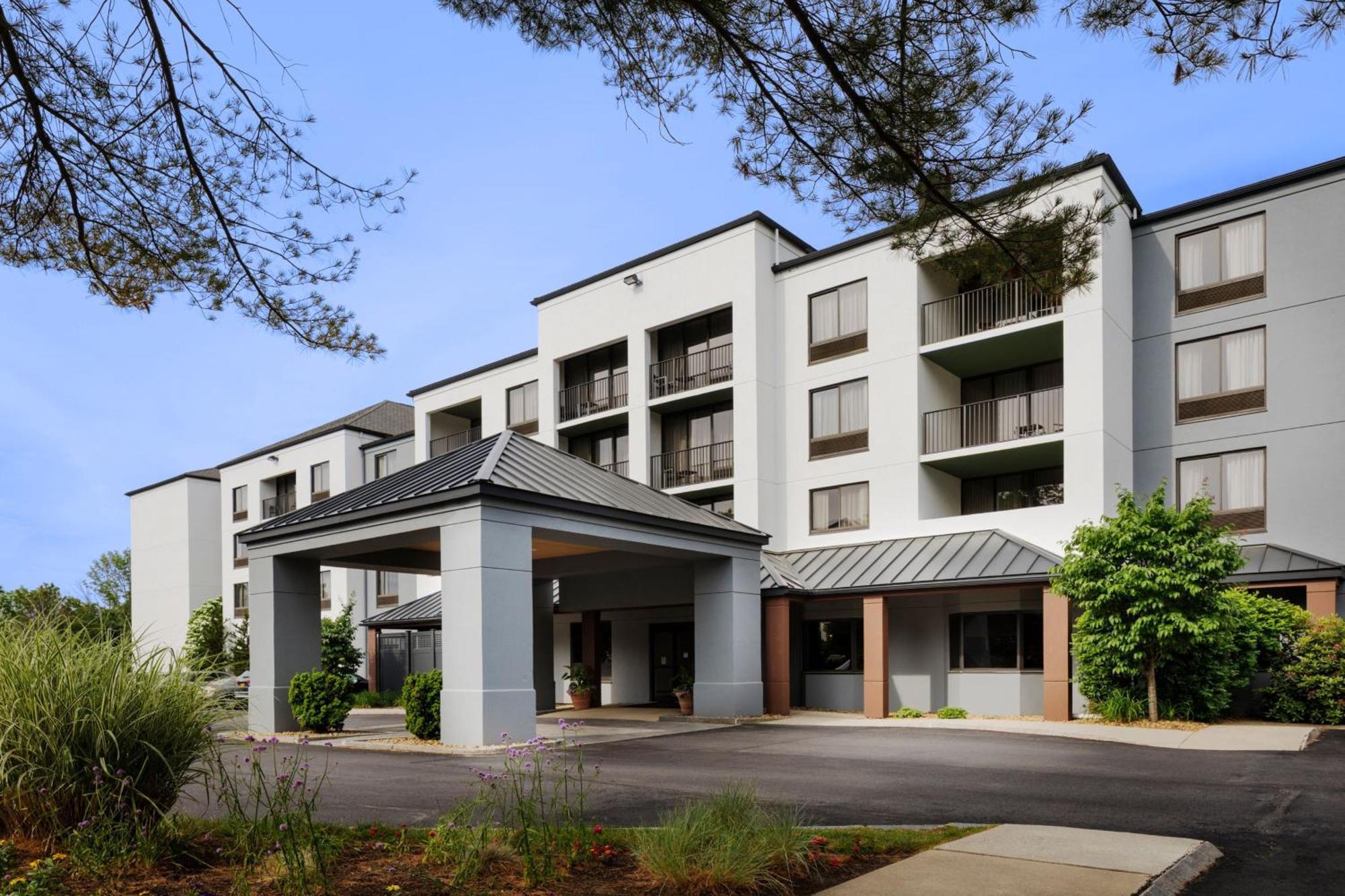 Courtyard By Marriott Portsmouth Exterior foto